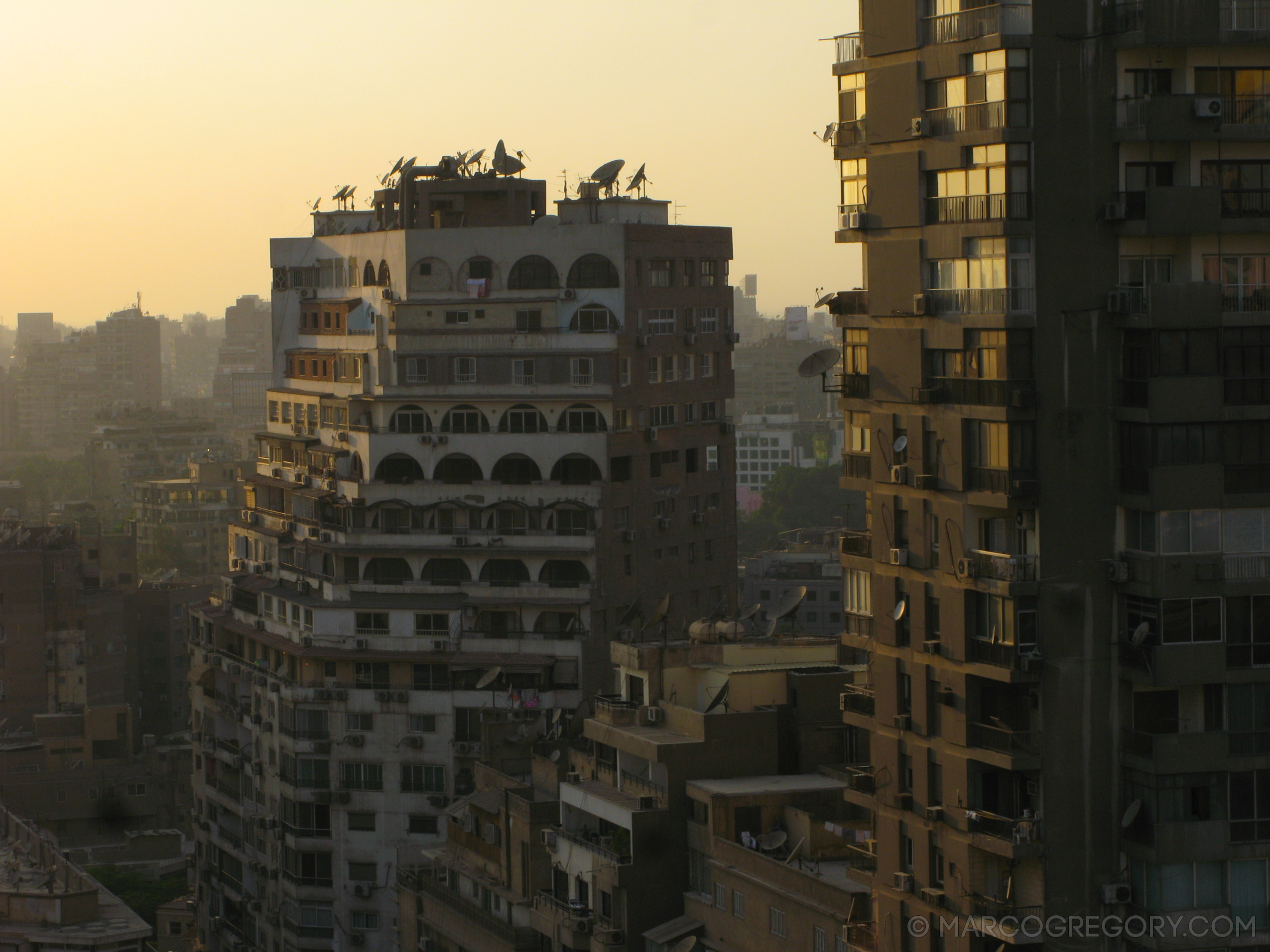 100624 Cairo 2010 - Photo0001 of 29