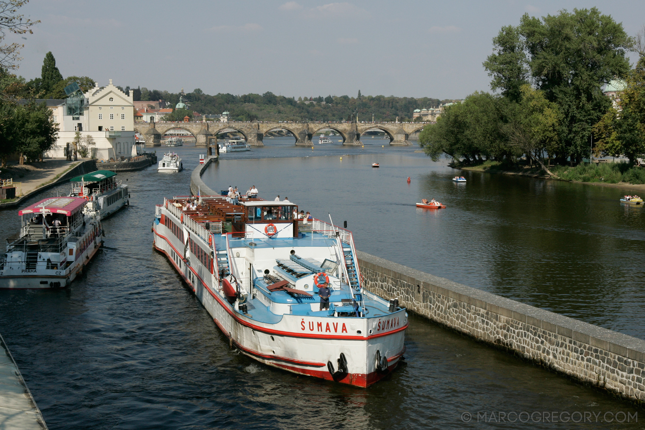 040904 Prague - Photo0002 of 71